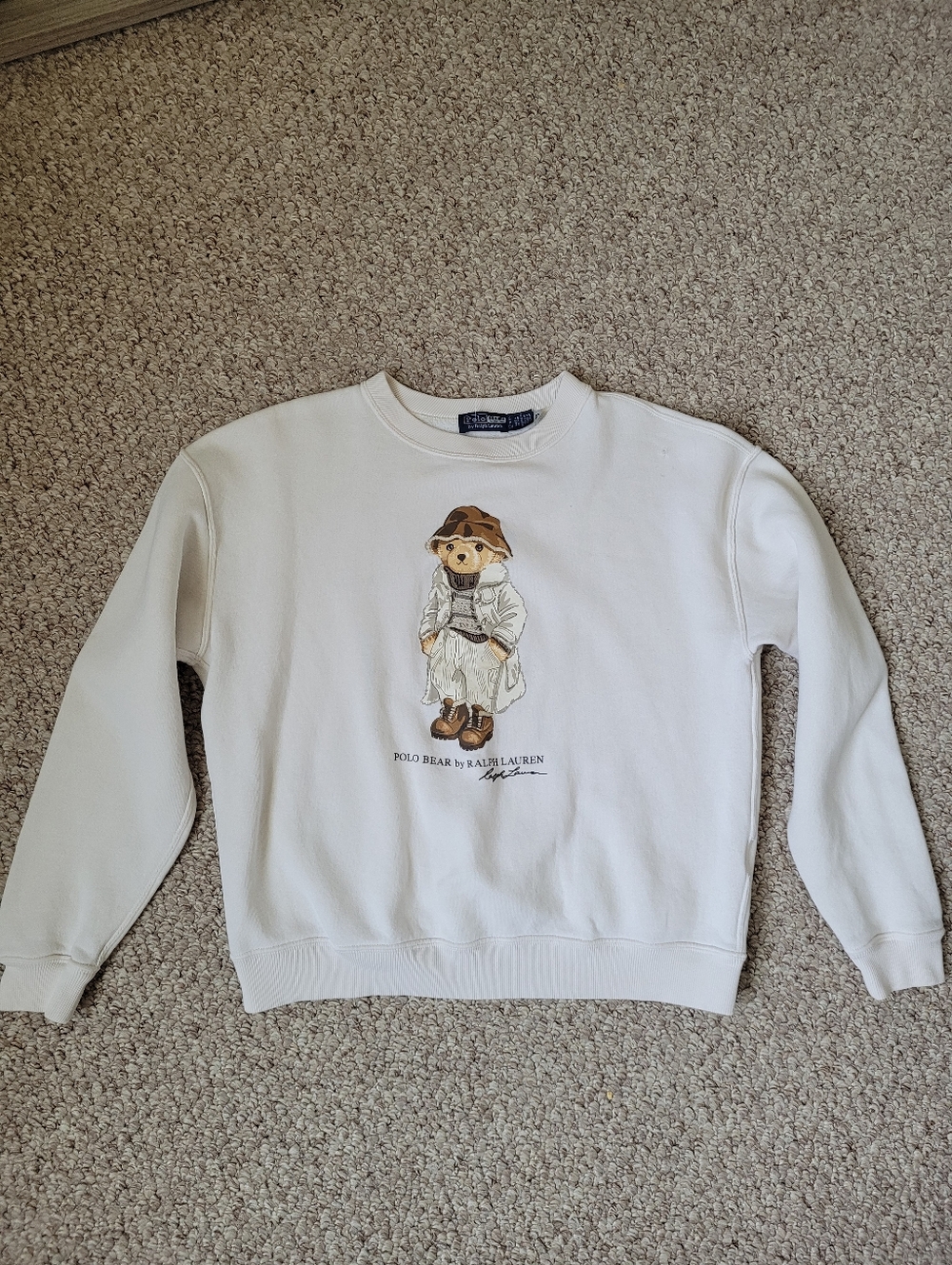 Polo Ralph Lsuren Pullover. Bear Print Front Sweatshirt - Picture 2 of 6